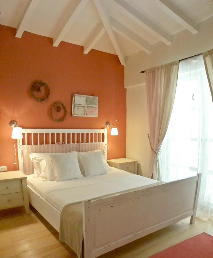 Bed and Breakfast Salyangoz Alaçatı Esterno foto