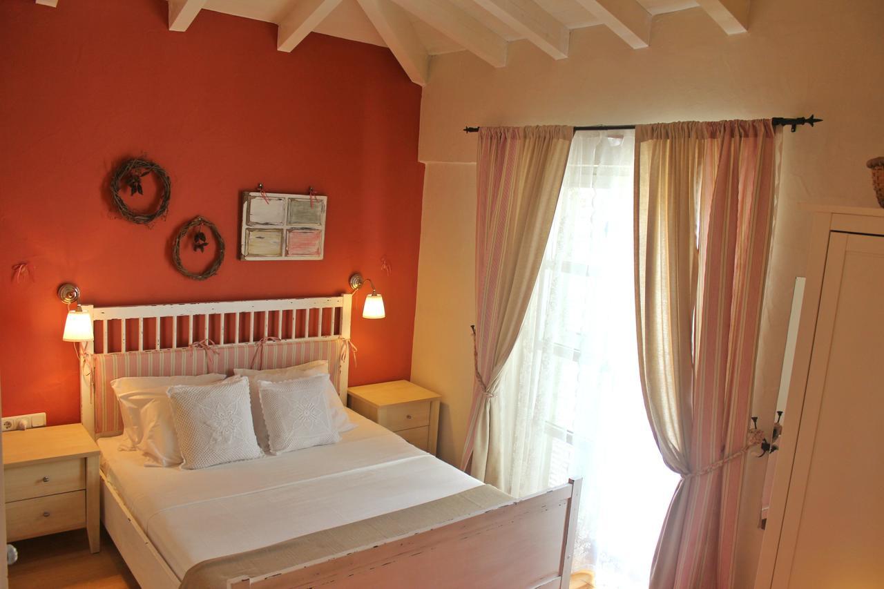 Bed and Breakfast Salyangoz Alaçatı Esterno foto